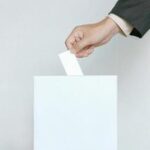 衆議院選挙どこに投票する？　8月支持率　自民21% 維新4% 立憲3%