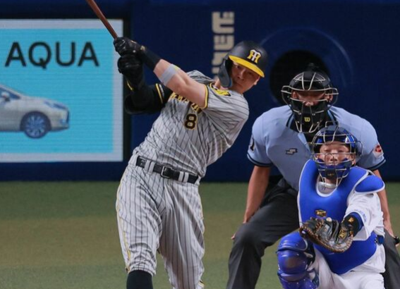 【阪神】佐藤輝、４試合連続安打　１１戦連続出塁「真っすぐ狙いでいきました」