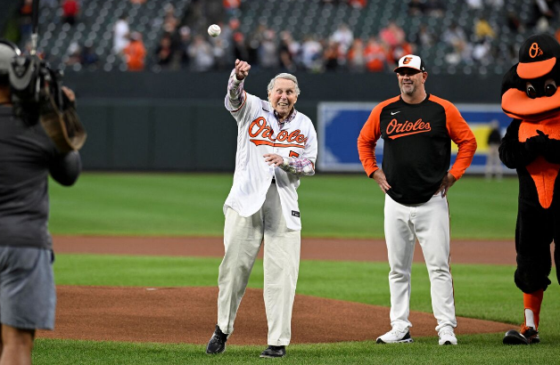 【訃報】”人間掃除機”の異名を取った名三塁手ブルックス・ロビンソンさん死去　日米野球でも華麗な守備を披露