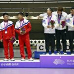 【アジア大会】 北朝鮮、韓国へあからさまな敵対姿勢…握手求められ無視・表彰台で韓国国旗に背