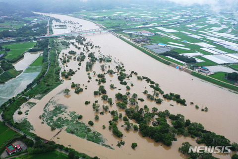 【朝鮮日報】 豪雨に備えてインフラ整備を進める日・中、何もしなかった韓国