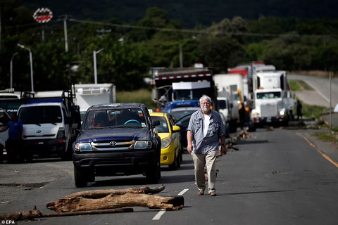 【パナマ】道路を封鎖していた環境保護運動の参加者が渋滞に怒ったドライバーに射殺されてしまう事件が発生
