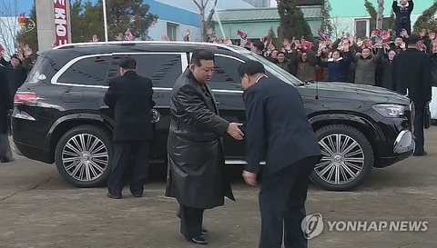 【北朝鮮】金正恩氏が新車、マイバッハSUVで登場した件…ベンツ社「徹底的に調査している」