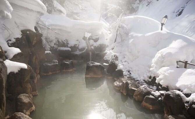 【冬の絶景温泉】北海道 層雲峡温泉「北海道三大冬まつり：層雲峡温泉氷瀑まつり」