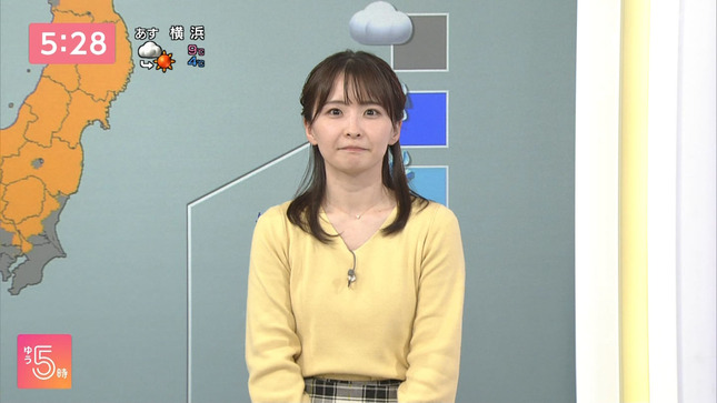 NHKお天気お姉さん　ニットのお天気解説！