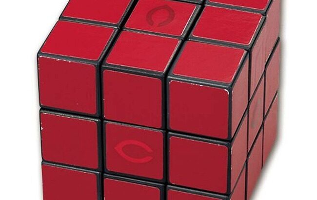 広島カープさん、「赤しかない立方体パズル」を爆誕させてしまう