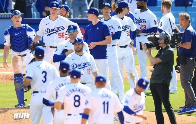 ドジャース・グラスノーが大谷翔平らに感謝　移籍初勝利「この打線で先発できるのはうれしい」