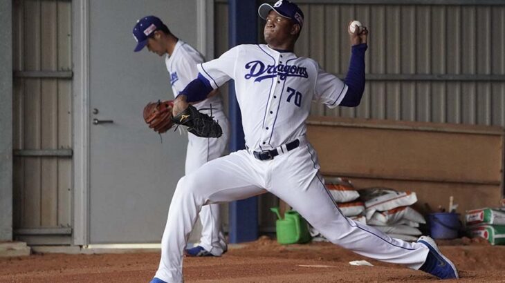 【プロ野球】2019年 中日・ロメロのグラブ投げ