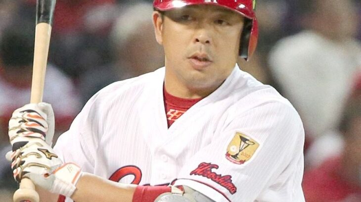 【プロ野球】2013年 広島・石原慶幸捕手、ボールを見失うも砂を掴む演技で牽制