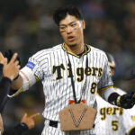 【野球】阪神・佐藤輝　スタメン復帰で１２打席ぶり安打「何とかつながったので良かった」