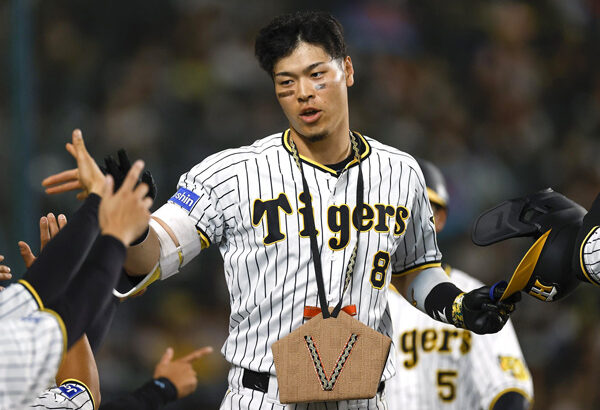【野球】阪神・佐藤輝　スタメン復帰で１２打席ぶり安打「何とかつながったので良かった」