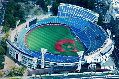【野球】今日も横浜スタジアムは強風です