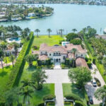 【米国】アマゾン創業者ジェフ・ベゾスが米フロリダ州「超富豪島」に建てた″137億円新豪邸″の全貌