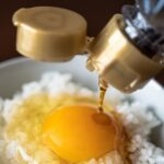 卵かけご飯（生卵、醤油、白米）に混ぜるとより美味しくなるもの