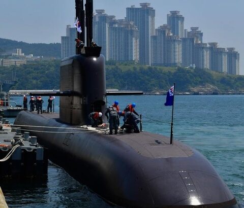 【朝鮮日報】「緊急潜航、魚雷発射」　韓国海軍、3000トン級弾道ミサイル潜水艦の打撃訓練を初公開
