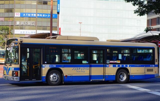 横浜市「バス運転手が夏休み5日を返上して働くなら特別に5万円支給する！」運転手「呆れた…」