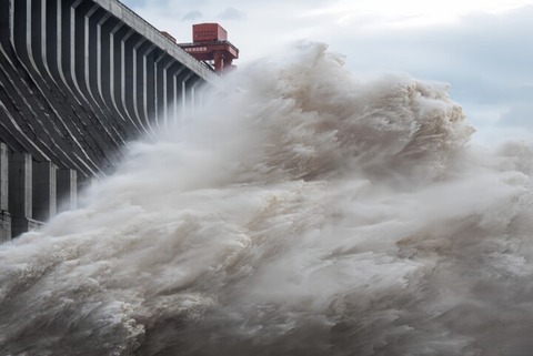 【中共】 洪水を予防、三峡ダムが放流を継続
