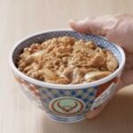 吉野家値上げ。牛丼並「498円」に