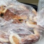 廃棄予定のパン持ち帰りで懲戒免職　「重すぎる」と処分取り消し判決
