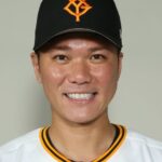 坂本勇人(36).237(278‐66) 4本 20点 併殺11 ops.591←このおっちゃんwww