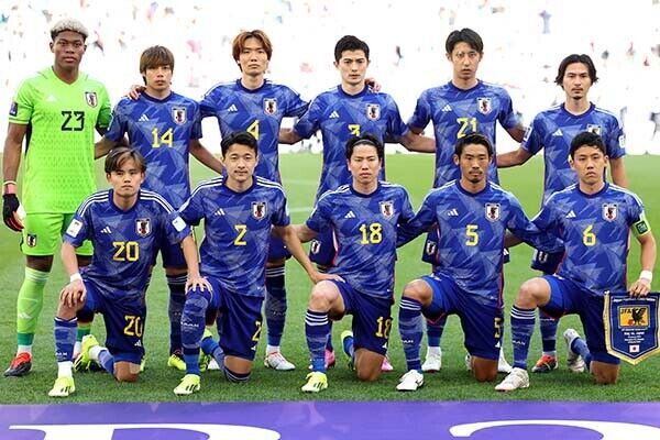 【朗報】サッカー日本代表…過去最強のスカッド、これで監督が長谷部なら完璧ｗｗｗｗｗｗｗｗ