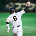 【巨人】坂本勇人選手は笑顔で守備練習