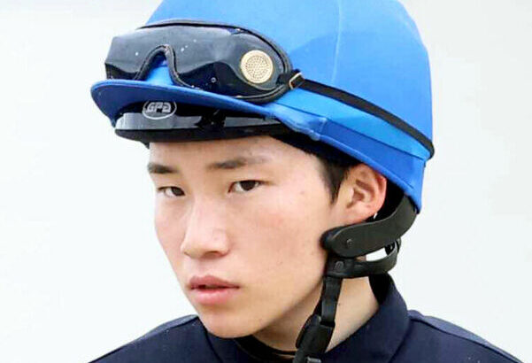 角田大河騎手が騎乗停止 函館競馬場の馬場内を自動車で走行し、芝コースを損傷