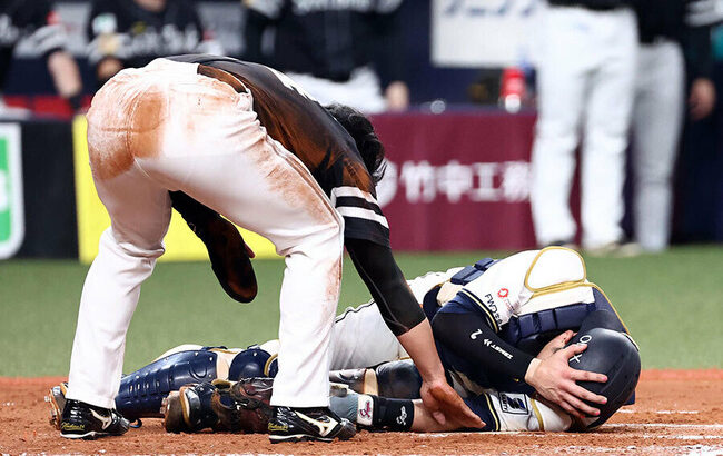 【悲報】オリックスバファローズさん、1イニングで3人負傷退場