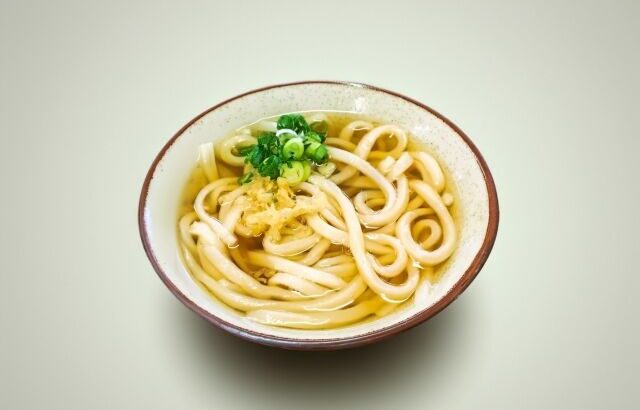 【謎】「そば・うどん」を麺つゆ以外で食べるレシピがことごとく微妙な理由