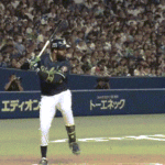 【中日対ヤクルト23回戦】ヤクルト・サンタナ、躓いてこける…