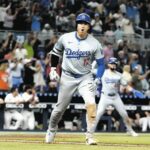 大谷翔平の申告敬遠を打診された敵将、放送禁止用語で「そんなのは××食らえだ」と拒否した直後、50号で玉砕…米メディア「野球ファンはシューメーカー監督に心から感謝しよう」