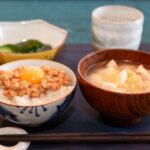 ぼく「納豆に卵混ぜちゃおうかな」有識者A「やめろ！栄養価が下がる」B「気にするレベルじゃない」