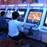 ゲームセンターって１回遊ぶのに100円以上かかるんだよな