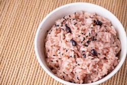 お前ら「赤飯」食べたことある？人生で一度も食した記憶ないんやが