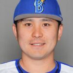 DeNA佐野慶太　139試合（524－143）.273  8本　62打点　出塁率.322  ops.705