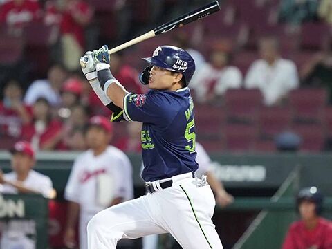 MLB初年度 村上宗隆　打率.285 22本 61打点 10盗塁  OPS.925 OPS+151 wRC+149