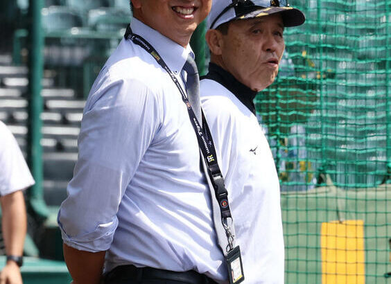 【阪神】岡田彰布監督が退任を表明　甲子園での練習前にナイン、スタッフ集めて