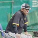 阪神タイガース　岡田彰布前監督  球団施設を訪問