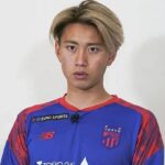 【画像】サッカーの荒木遼太郎とTWICEのサナの見分けがつかないんだが