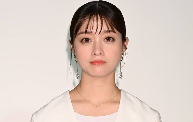 朝ドラ撮影中の橋本環奈を呼びつけ閉店時間まで飲み会…人気映画監督・福田雄一の投稿に批判殺到→その後削除