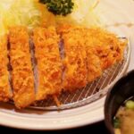 とんかつを食いたいワイ、詰む　「自炊は面倒くさい」「惣菜のは美味しくない」「外食は高い」