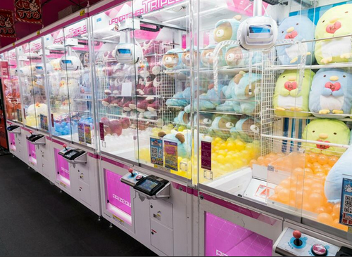 【悲報】「あんた、景品とりすぎだよ」クレーンゲームの達人、店から出禁宣告　従わないとダメなのか