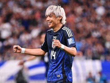 サッカー・中国チームさん、グラウンドを勝手に狭くしてしまう！伊東純也と久保建英「狭かった」との証言ありwww