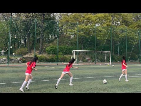 【動画】この女性のサッカー、シュート練習…威力が凄すぎるｗｗｗｗｗｗｗ