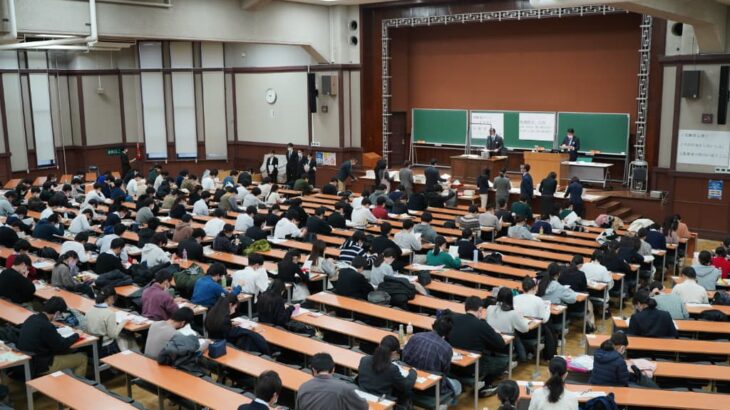 共通テスト、浪人生はピークの3分の1　「大学全入時代」到来か