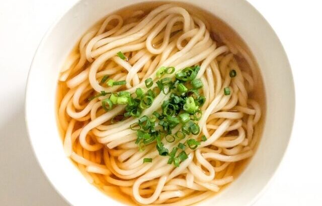 「ラーメンのスープにうどんの麺」「うどんスープにラーメンの麺」←こいつらが存在しない理由