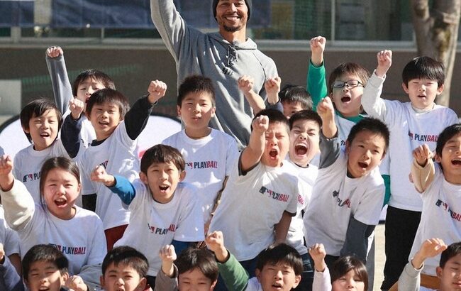 ベッツ（175cm）、小学生たちに「プロ野球選手になるのに体の大小は関係ない。その証拠が自分」