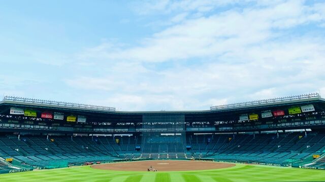 中日がバンテリンドームにテラスを付けてんだから甲子園もテラスつけるべきたよな