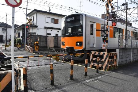 東京電力社員・森義行容疑者（49）、傷害容疑で逮捕　駅構内で「カップルにイライラし衝動的に」