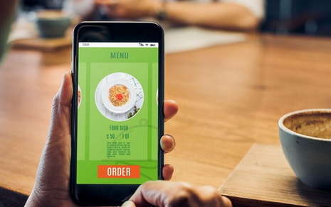 【スマホオーダー】賛否両論ある“飲食店のスマホ注文”　通信料とバッテリー残量懸念の声「俺のギガに“タダ乗り”しやがって」